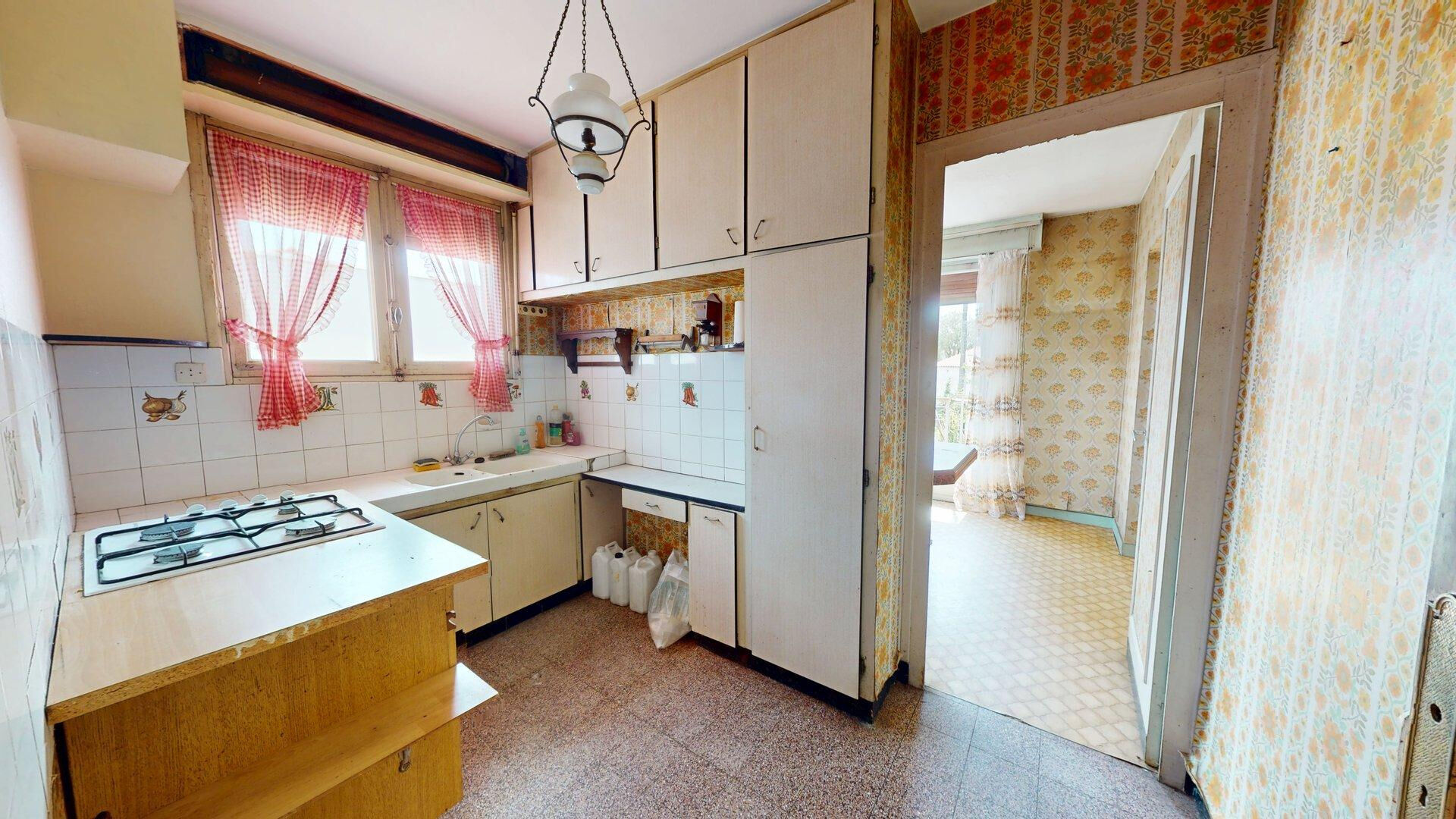 Maison 8 pièces à vendre à Royan, proche commodités et mer