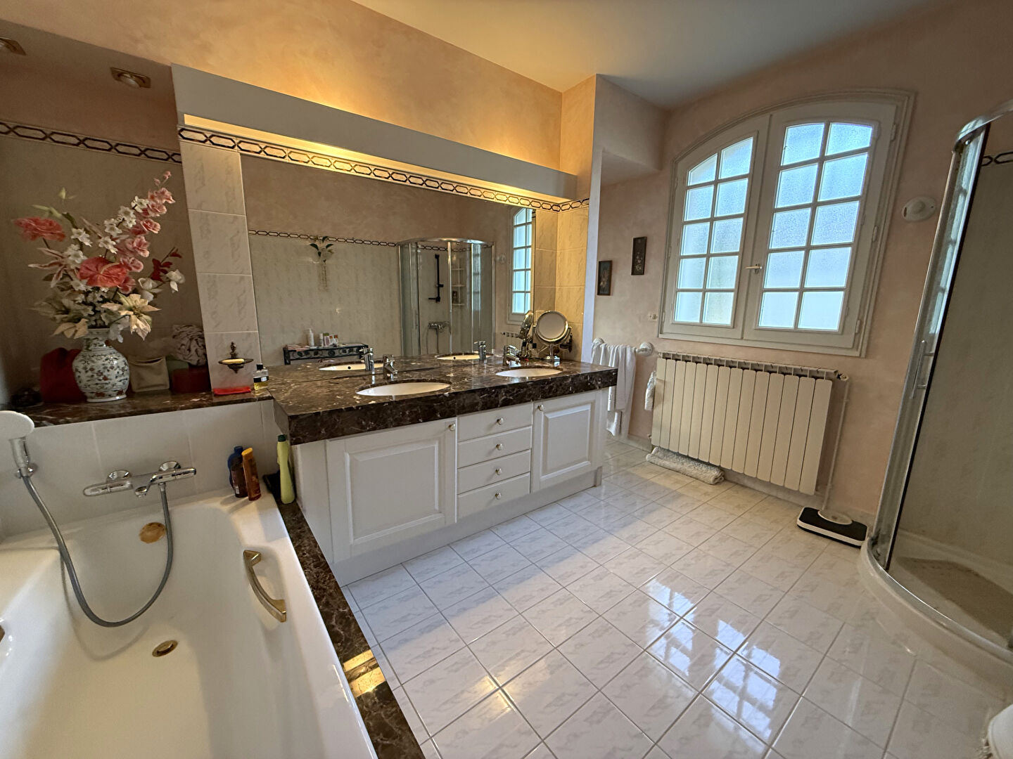 Maison à vendre à Royan - 5 chambres, 198 m²