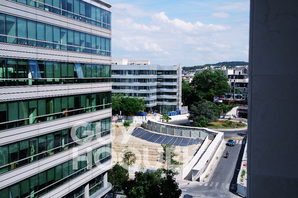 EXCLUSIVITE - 2 PIECES PROCHE RER