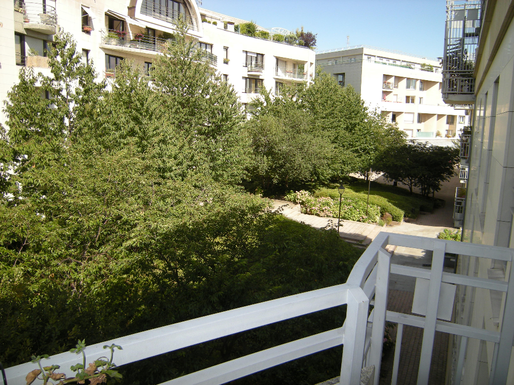 Studio meublé-Rueil Limite Suresnes