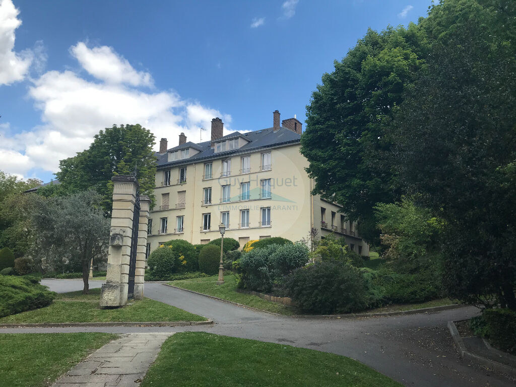 Location : appartement F2 (61 m²) à RUEIL MALMAISON