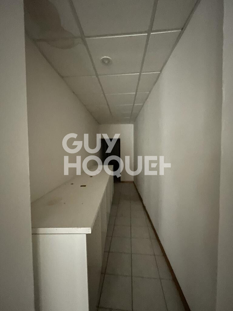 Centre RUGLES - Local Commercial