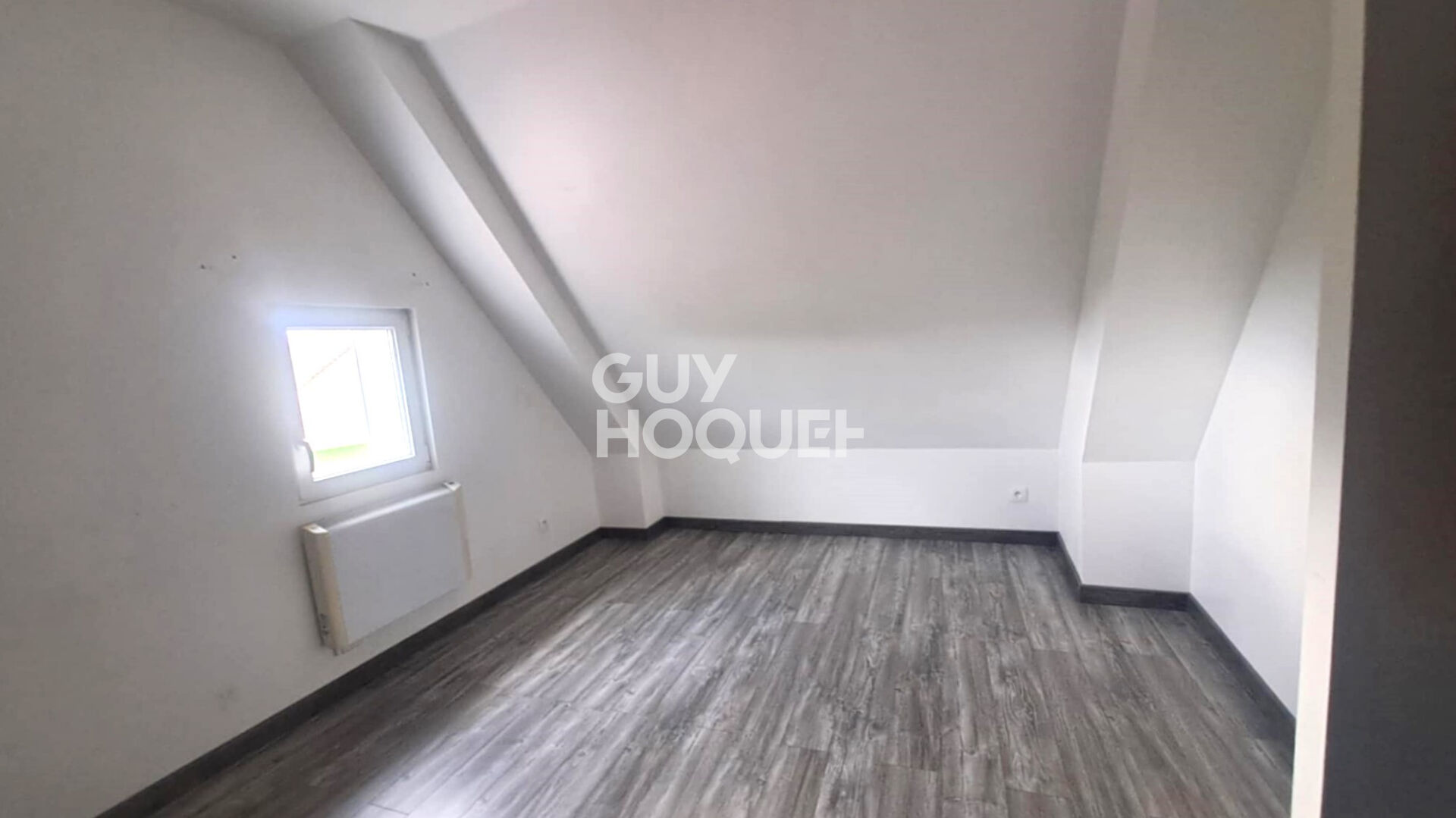 PROCHE RUGLES - Maison en parfait état