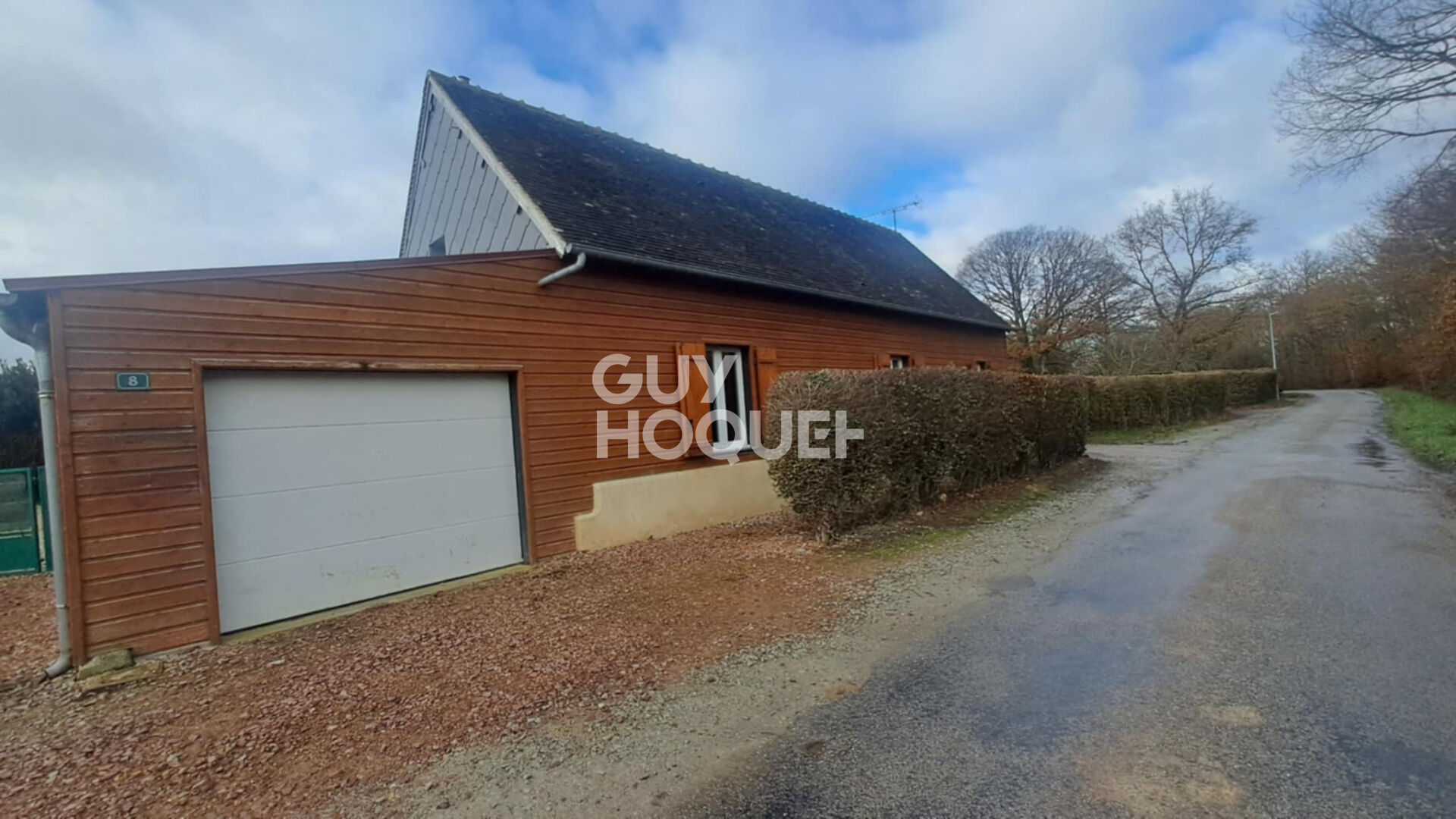 PROCHE RUGLES - Maison en parfait état