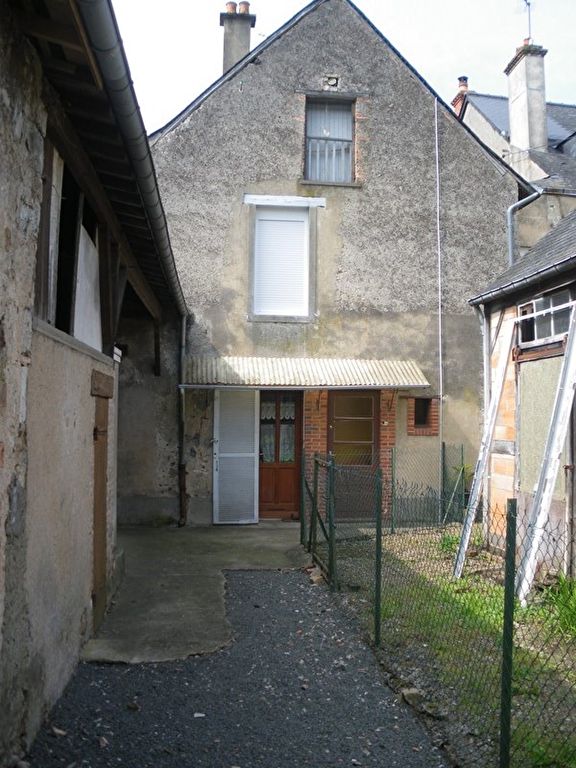 À louer, appartement d'environ 71,73 m², 5 pièces à SABLE SUR SARTHE (72300).