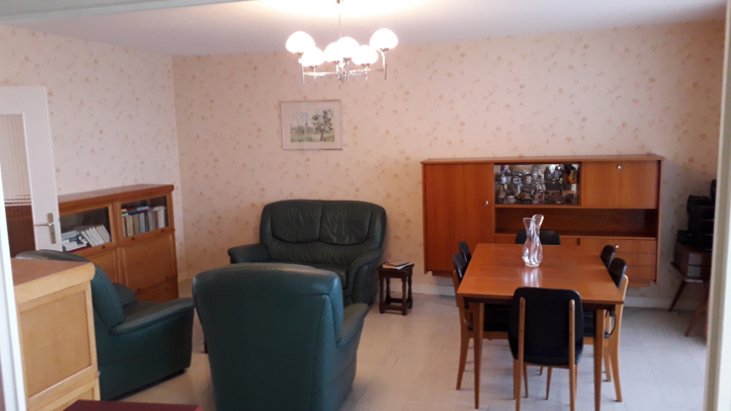 À vendre à SABLE SUR SARTHE (72300), appartement 4 pièces de 87,39 m².