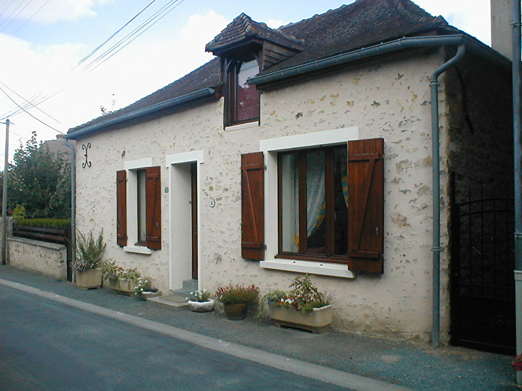 A 10 KM DE SABLE MAISON DE BOURG