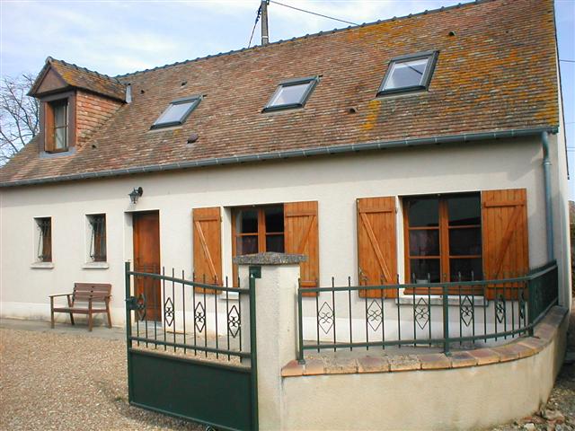 BOUSSE - Maison de Campagne