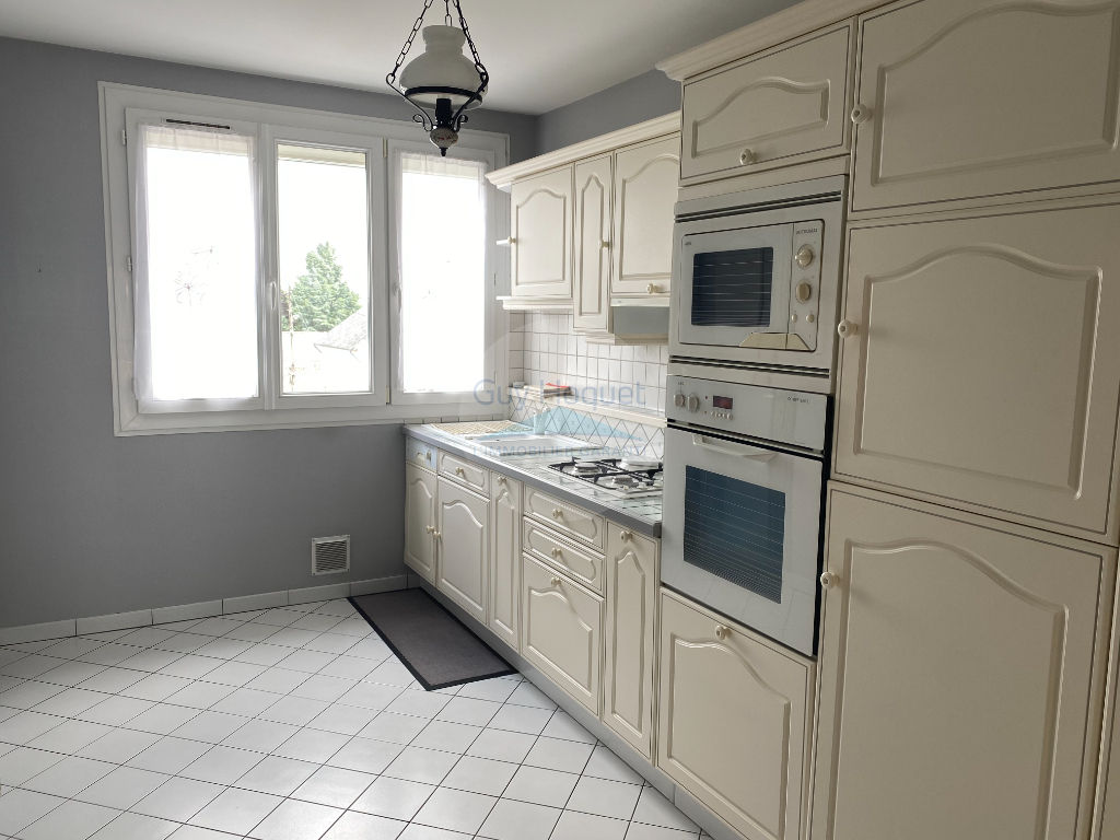 Appartement T4 (79 m²) en location à SABLE SUR SARTHE