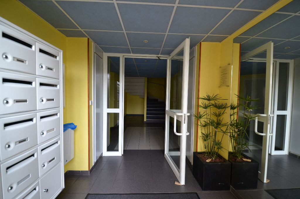 Appartement F2 avec balcon, dans résidence calme et récente à FOLSCHVILLER