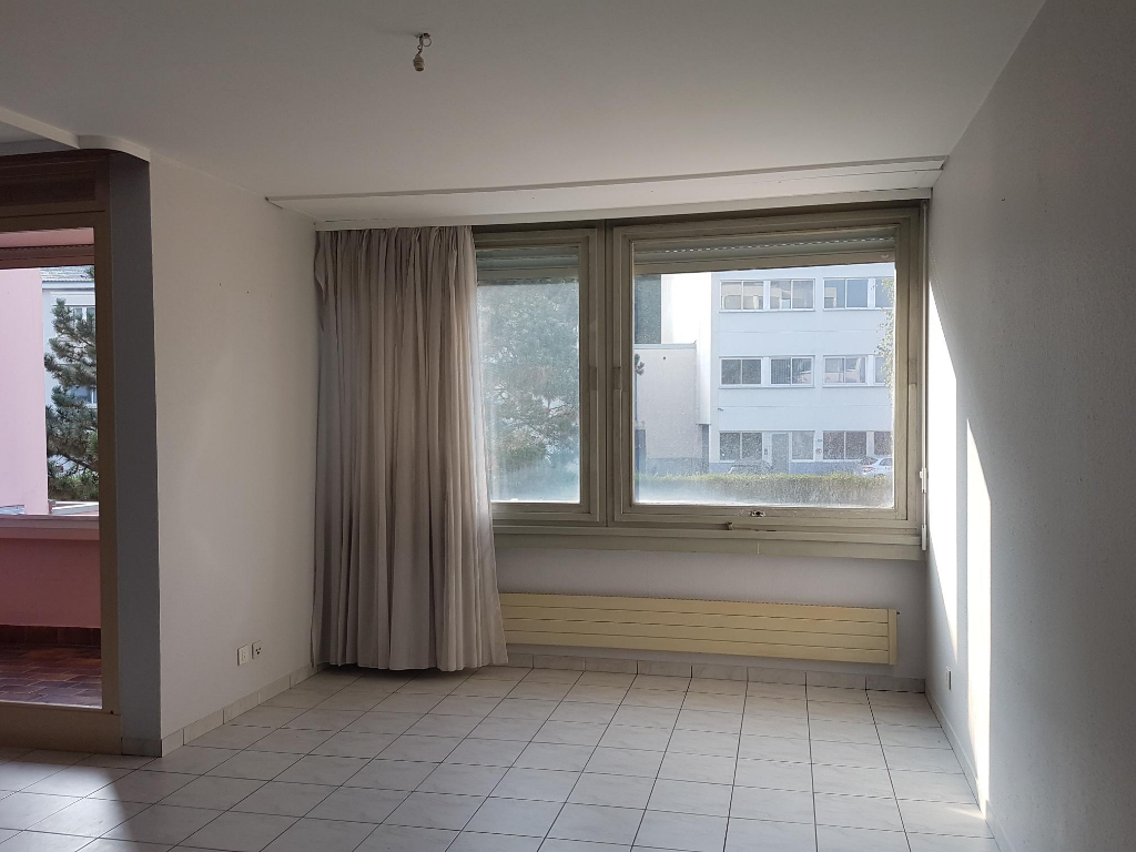Saint-Avold, proche centre-ville, appartement F1 bis avec balcon et ascenseur