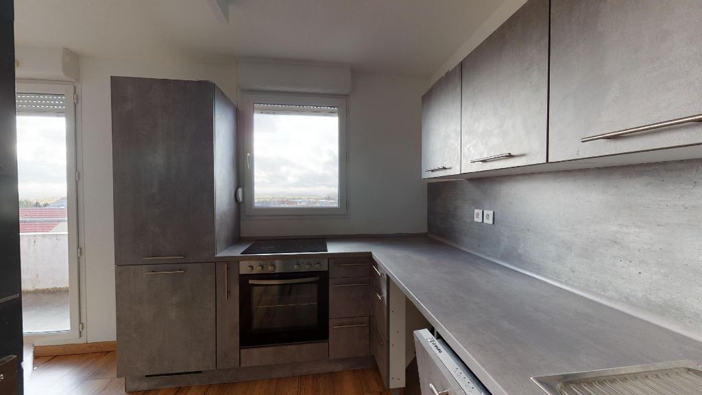 FOLSCHVILLER, F2 à louer avec balcon