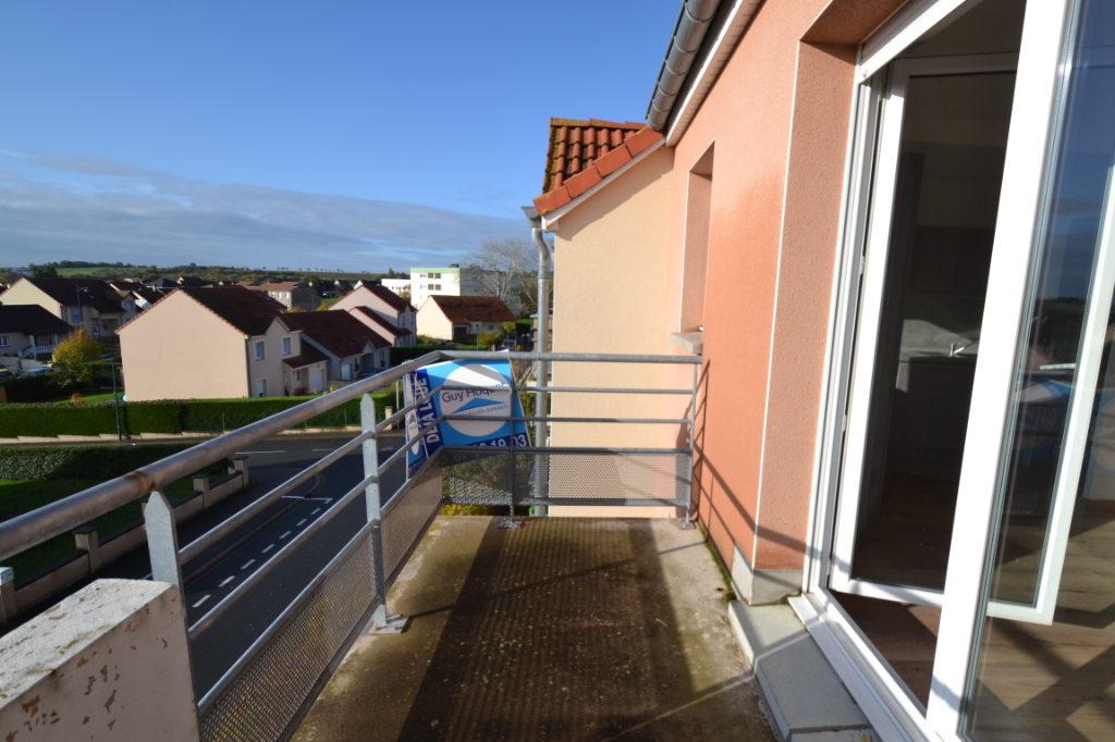 FOLSCHVILLER, F2 à louer avec balcon