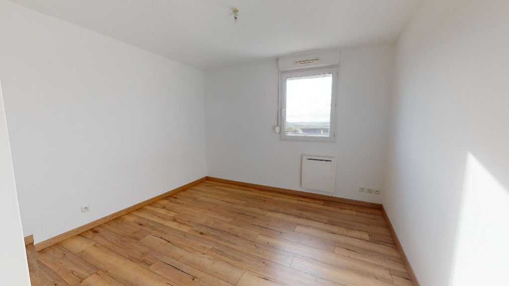 FOLSCHVILLER, F2 à louer avec balcon