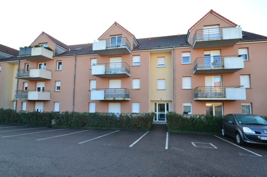 FOLSCHVILLER, F2 à louer avec balcon