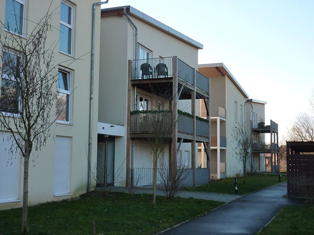 STIRING-WENDEL appartement F3 RDC, box en sous-sol, piscine