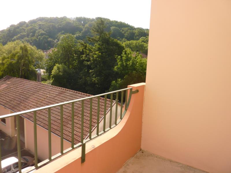 SAINT-AVOLD Appartement 1 chambre avec balcon et place de parking. Secteur demandé