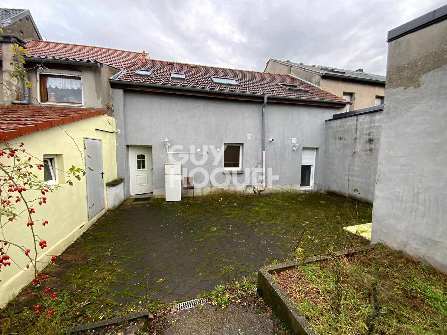 Appartement F2 RDC avec terrasse à L'Hopital