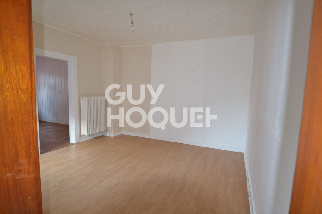 Maison avec jaridn à l'Hopital