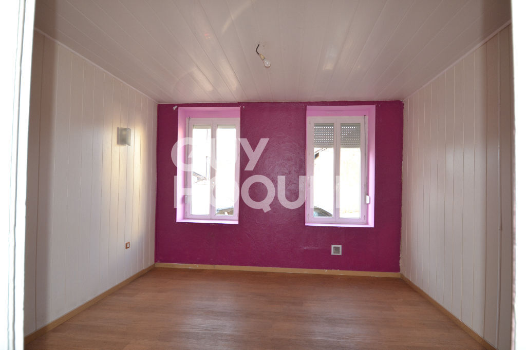 Maison avec jaridn à l'Hopital