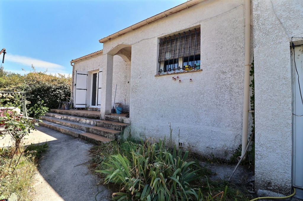 À vendre, maison d'environ 92 m², 4 pièces à LAROQUE (34190).