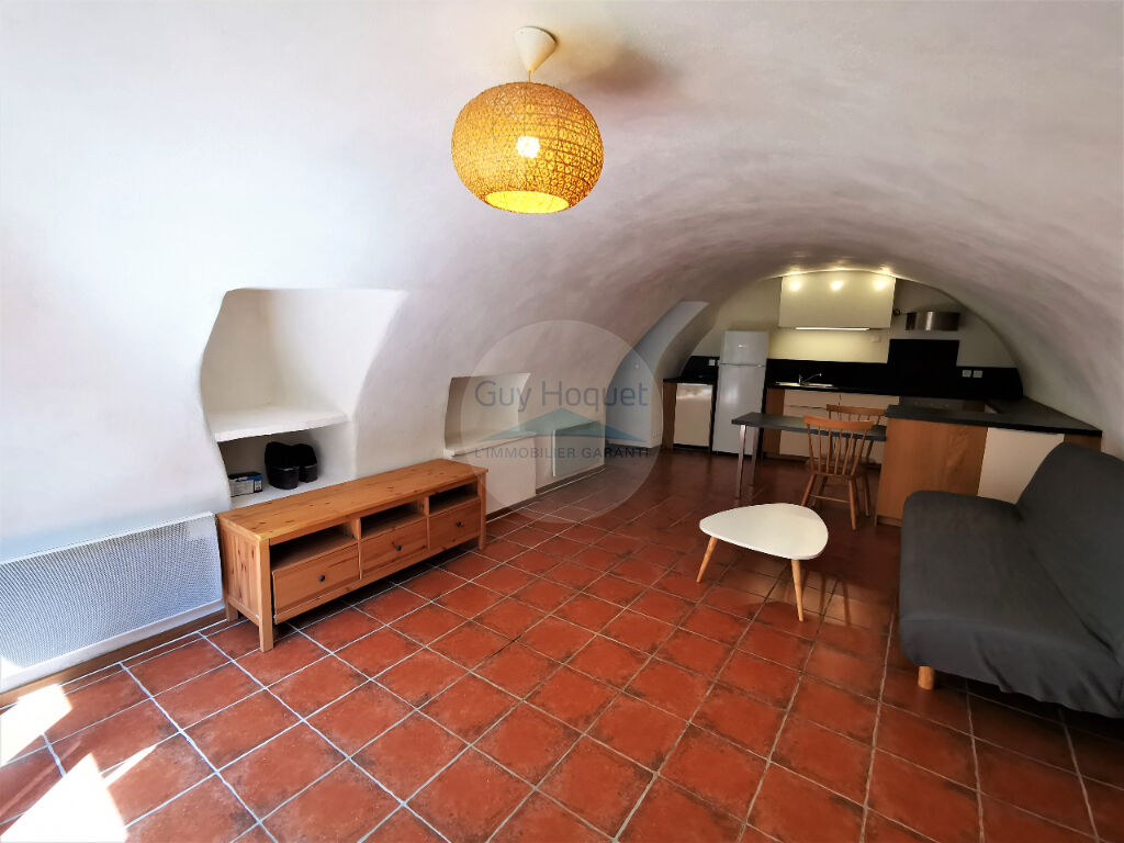 Viols Le Fort - Appartement 2 pièces de 35.31m2 + cour