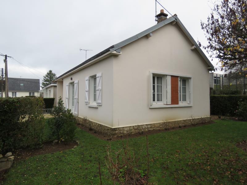 Au coeur de Saint Cyr sur Loire près des commerces et du fil bleu 