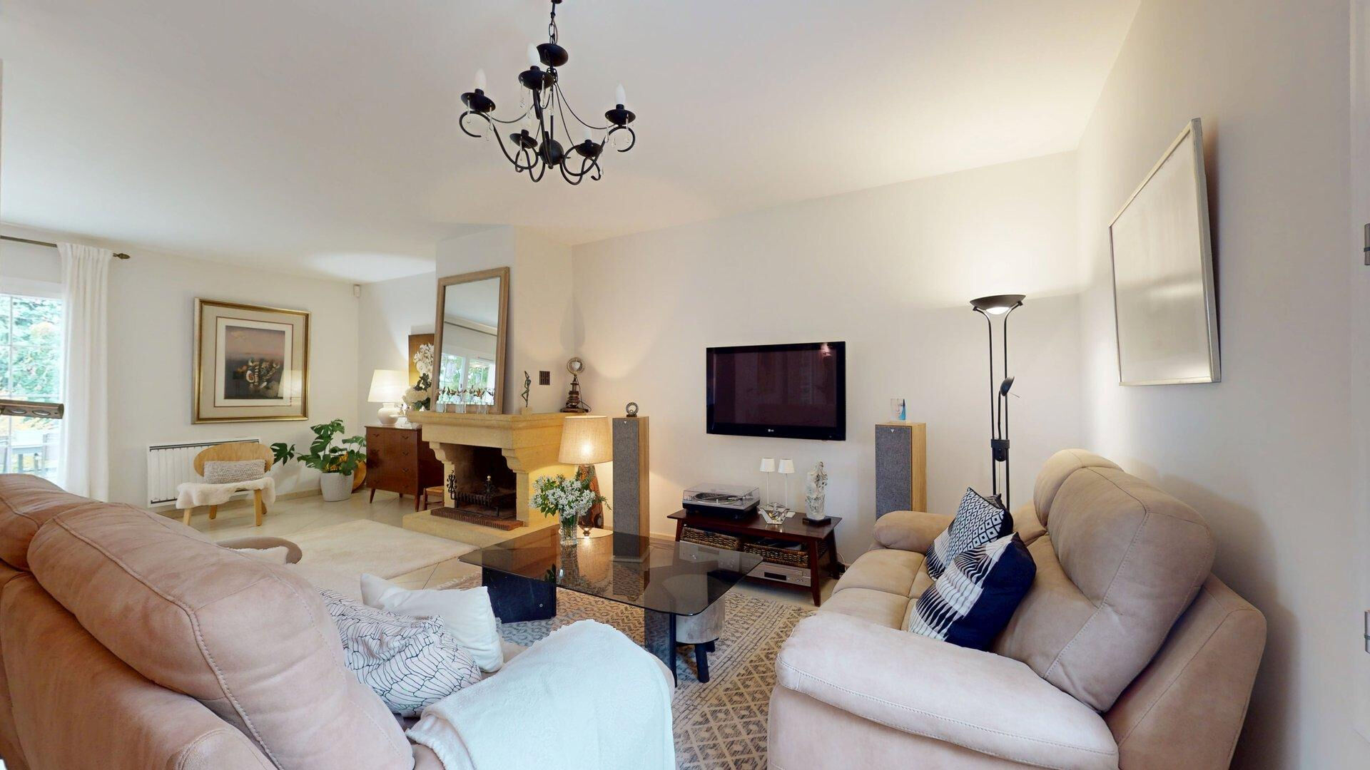 Maison Saint Cyr Sur Loire 8 pièces 164 m2