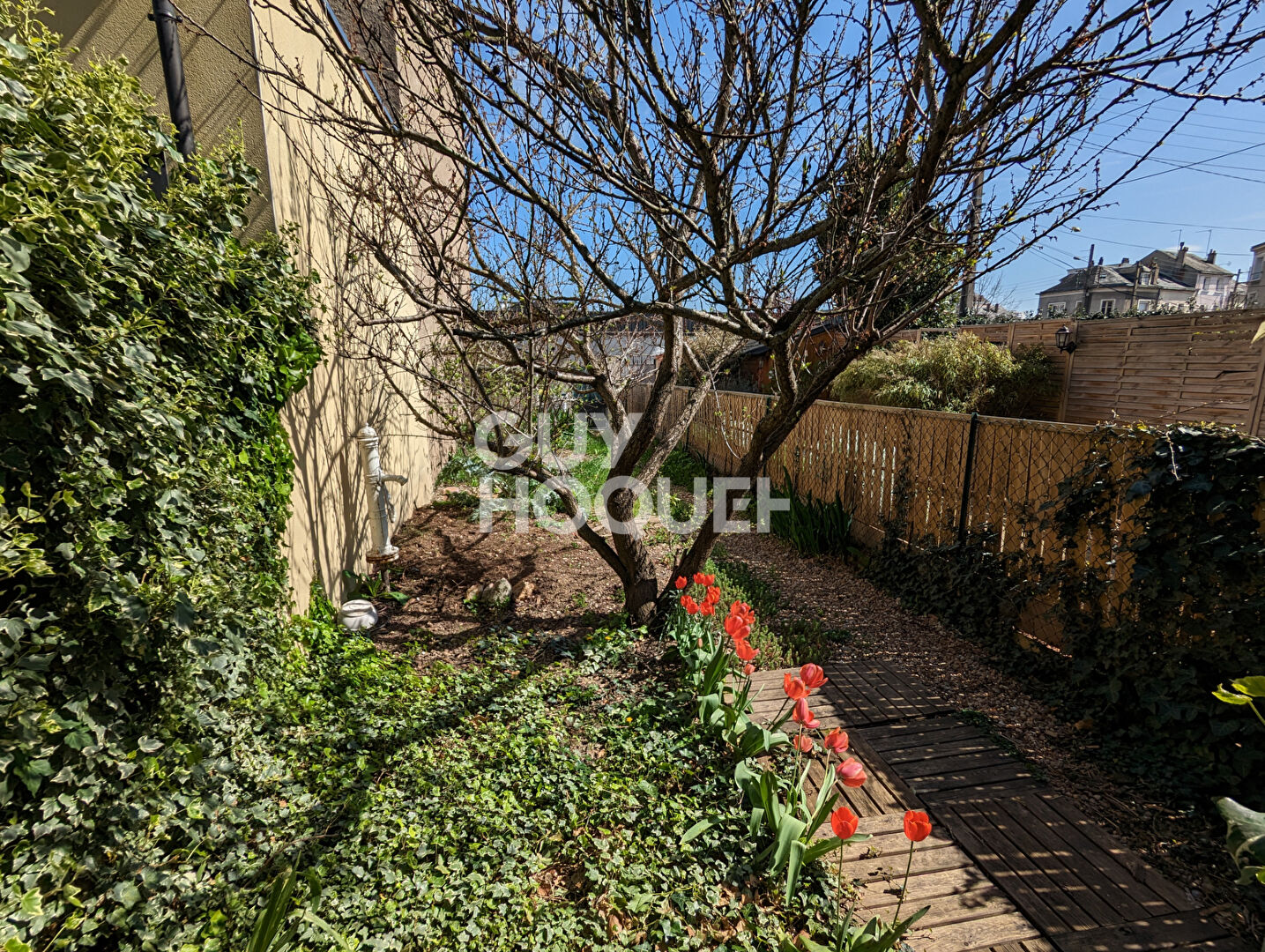 Maison Tours 49 m2 proche de la place Stasbourg