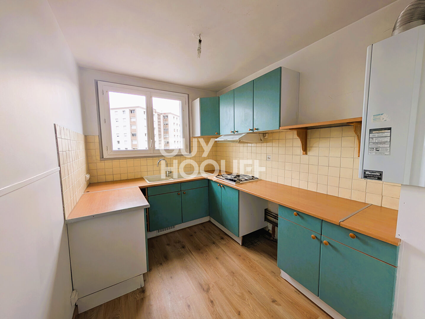 SAINT CYR/LOIRE, proche tram