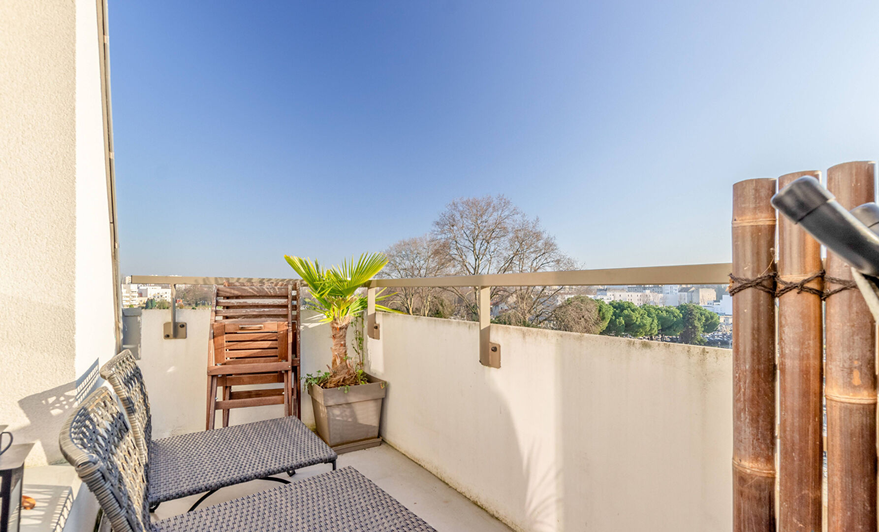 F4 dernier étage sans vis à vis.