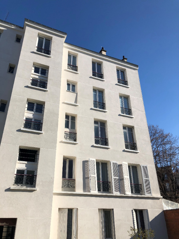 F2 45 m² Dernier étage vue dégagée