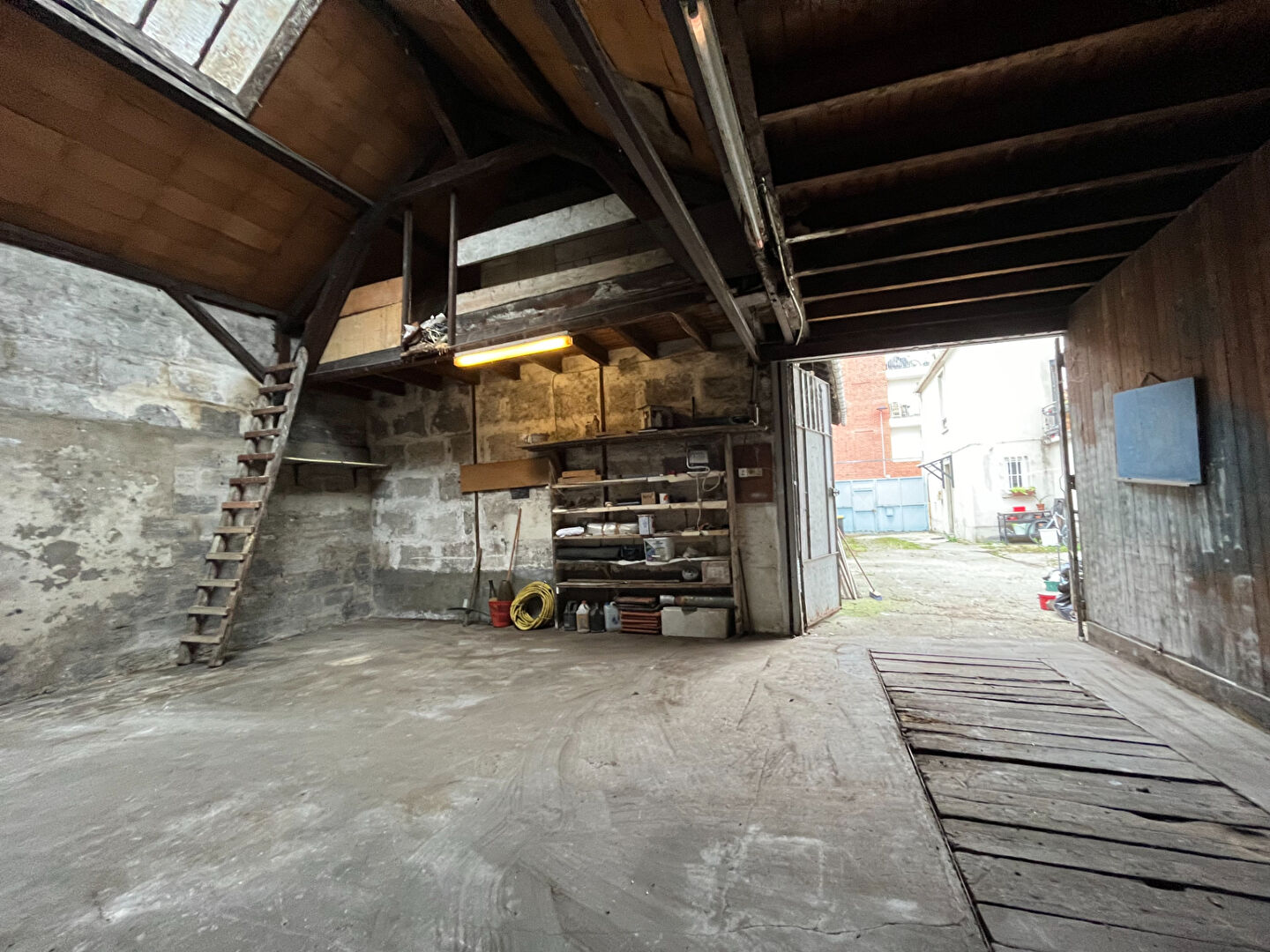 Atelier / Garage 40 m²