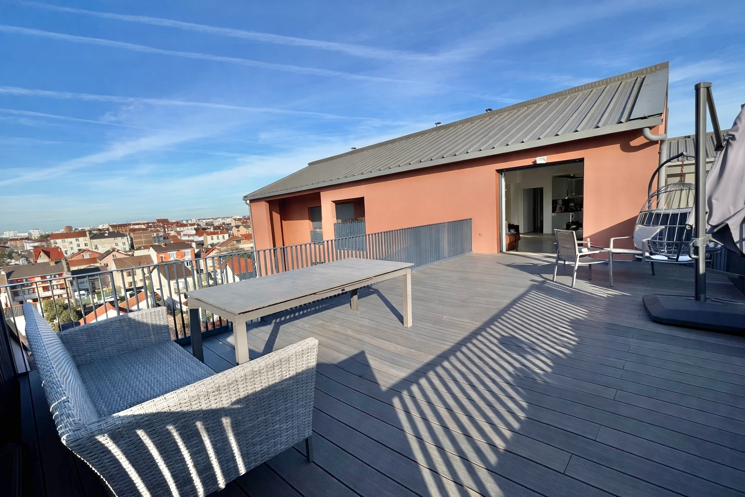 F3 -72 m² + 36m² terr. dernier étage