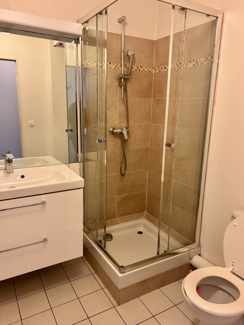 Studio non meublé 28 m² SAINT-DENIS