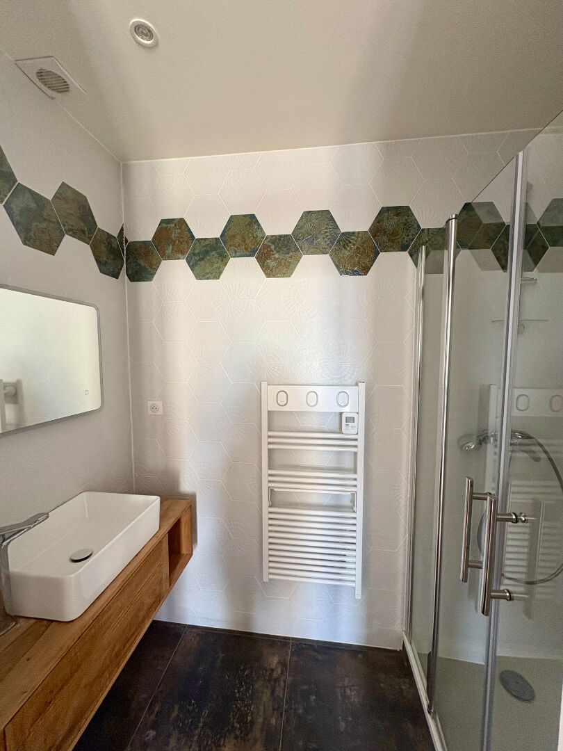 À louer - F2 de 44,59 m²  rénové à SAINT-DENIS