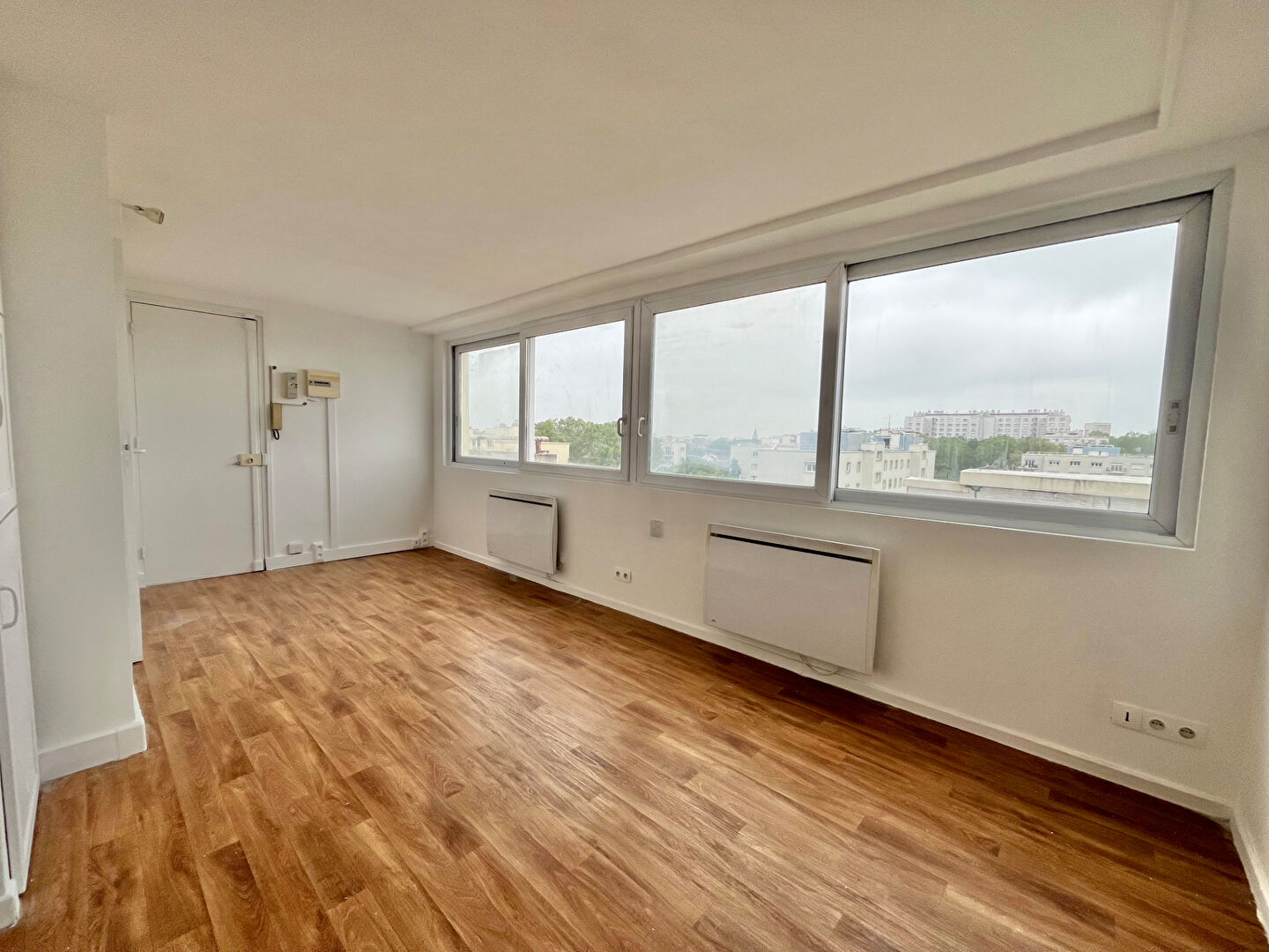 F1 de 18 m² au dernier étage sans vis à vis