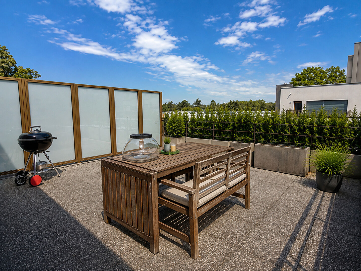 F4 de 86 m² + 34 m² terrasse à 14mn du Métro Université