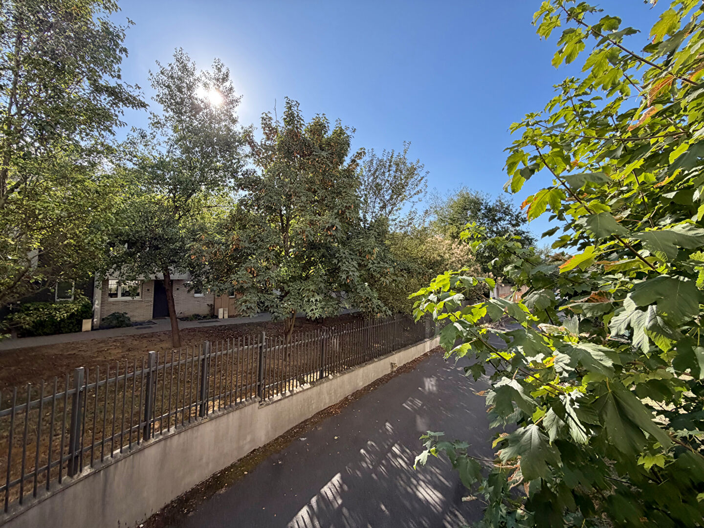 F1 de 31 m²  sans vis à vis M° Pleyel