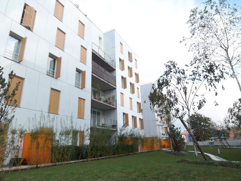 ILE-SAINT-DENIS - STUDIO 30 m²