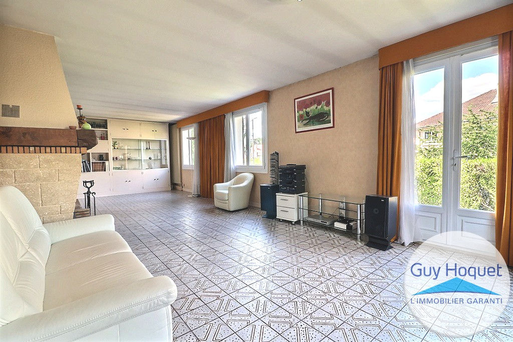 SECTEUR GARE, MAISON AVEC CHAMBRE ET SALLE D'EAU EN REZ DE ...