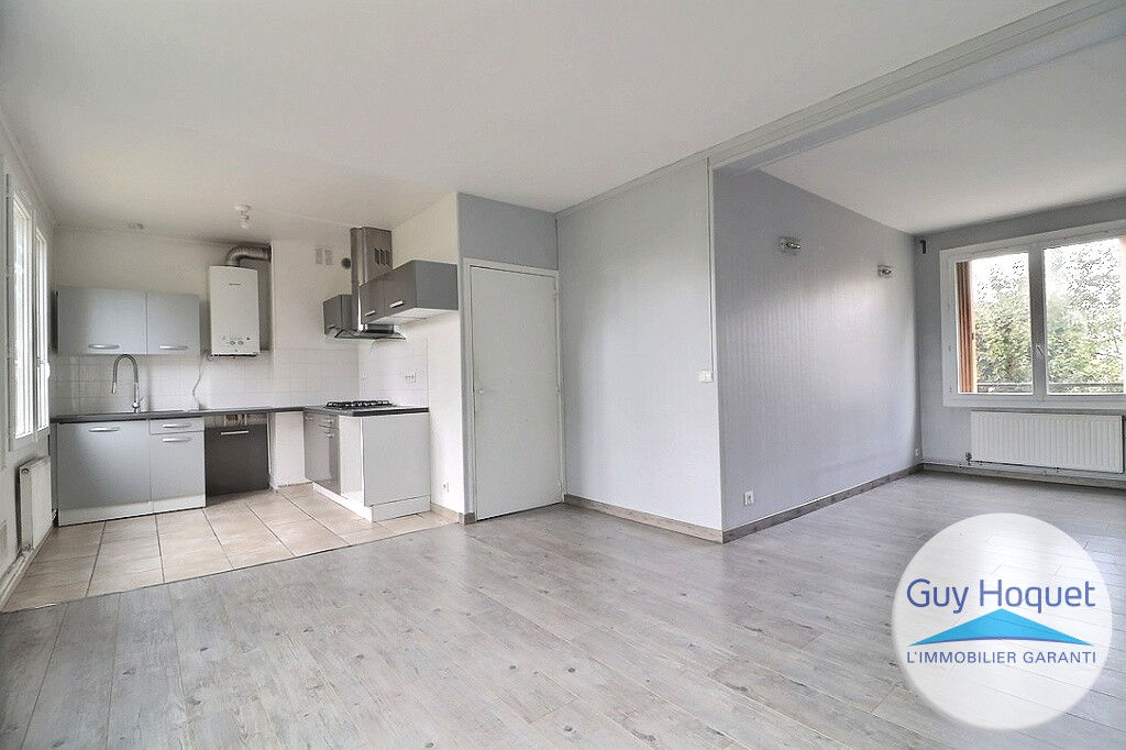 Appartement 4 pièces 2 chambres à Sainte Geneviève Des Bois