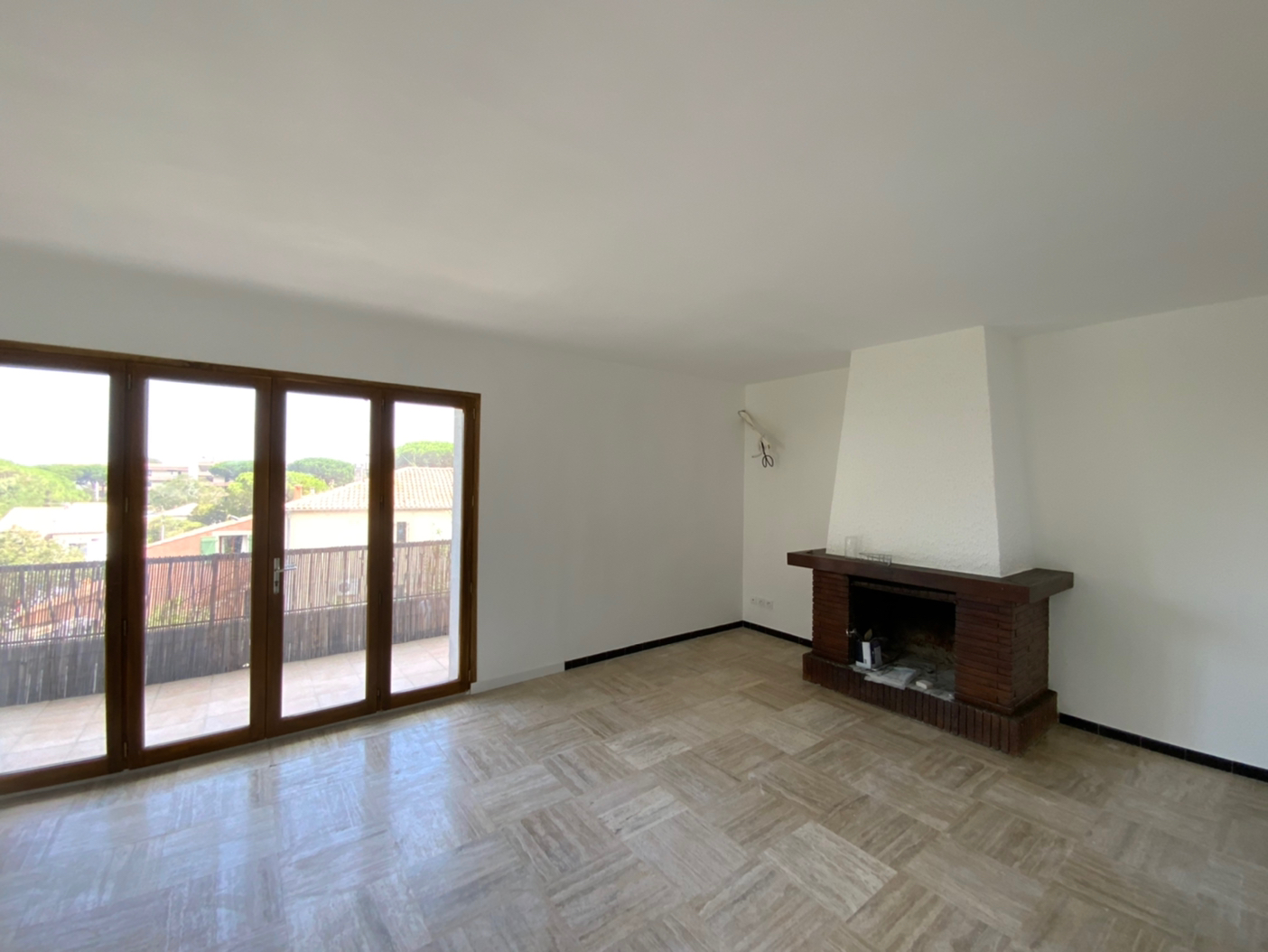 CAVALAIRE SUR MER : appartement T4 à louer