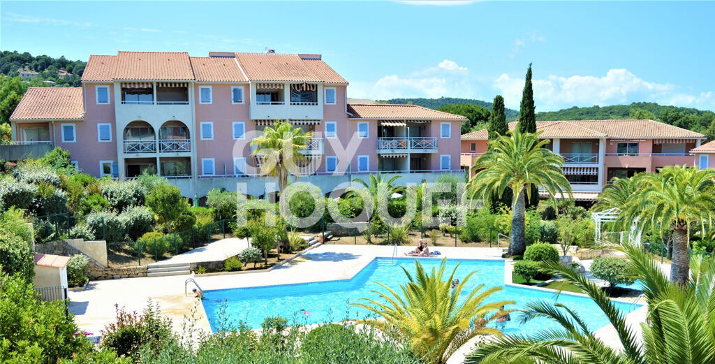 Appartement 2 pièces à vendre à LA CROIX VALMER