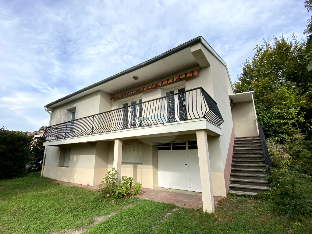 Vente d'une maison F5 à SAINT PRIEST EN JAREZ