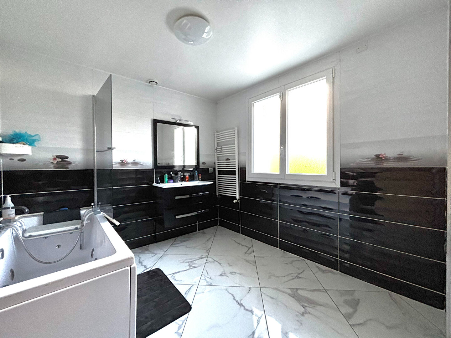 Maison rénovée 155 m²  4 chambres  Terrain 1 169 m²  Bas de Montreynaud