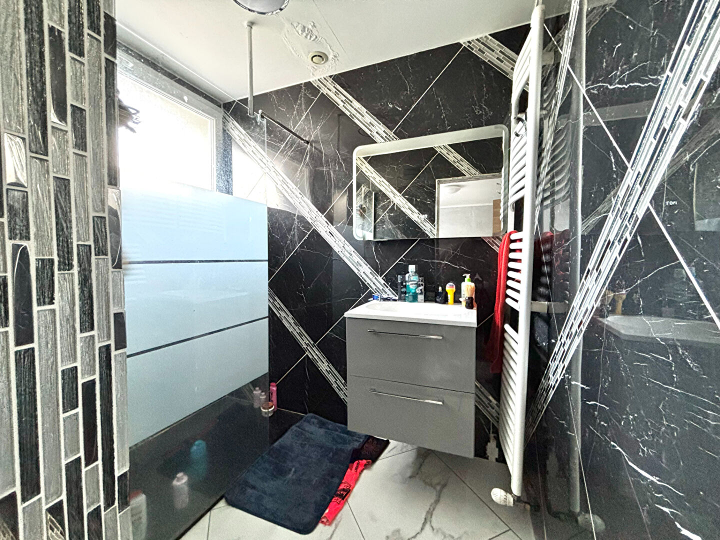 Maison rénovée 155 m²  4 chambres  Terrain 1 169 m²  Bas de Montreynaud