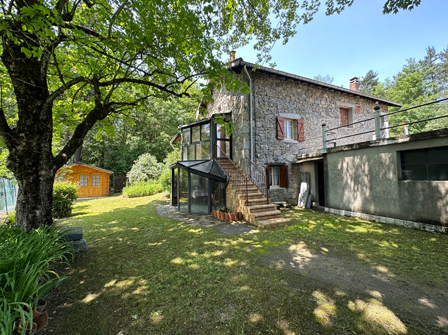 VENTE d'une propriété de campagne T5 (92 m²) à LAPTE