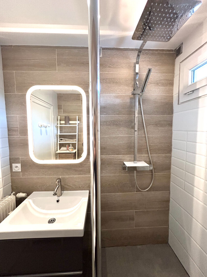 LOCATION : appartement 3 pièces (60 m²) à SAINT ETIENNE