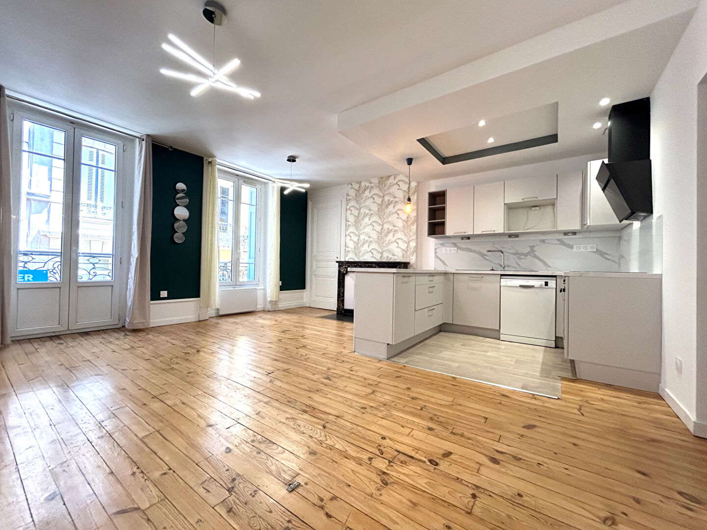 LOCATION : appartement T4 (74 m²) à SAINT ETIENNE